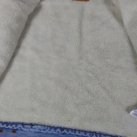 VINTAGE LEVI'S JEAN JACKET  ROSE EMBROIDERY  WOMEN'S MEDIUM - Picture 9 of 16